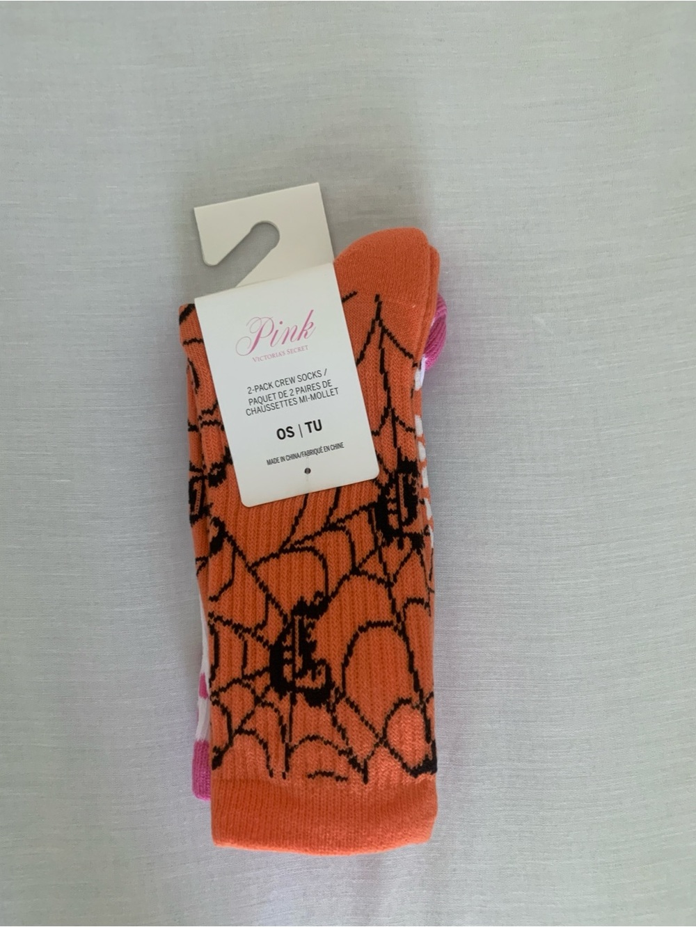 PINK Victoria's Secret Halloween Crew Socks NWT 2-Pack Spider Web Orange